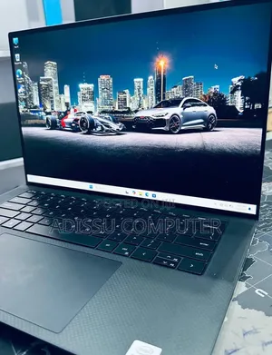 New Laptop Dell Inspiron 15 16GB Intel Core i7 SSD 512GB
