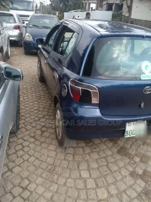 Toyota Yaris 2001 Blue