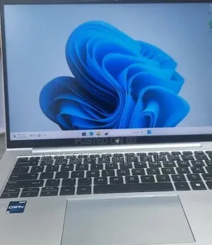 New Laptop HP EliteBook 840 G10 16GB Intel Core i5 SSD 512GB