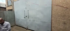 የሚከራይ የንግድ ቤት