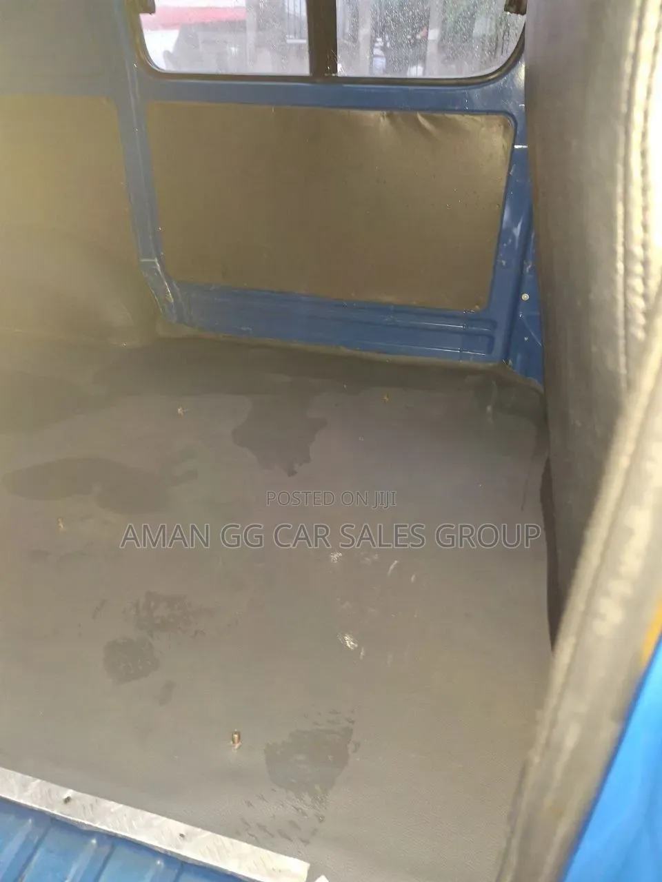 Toyota HiAce 2004 Blue