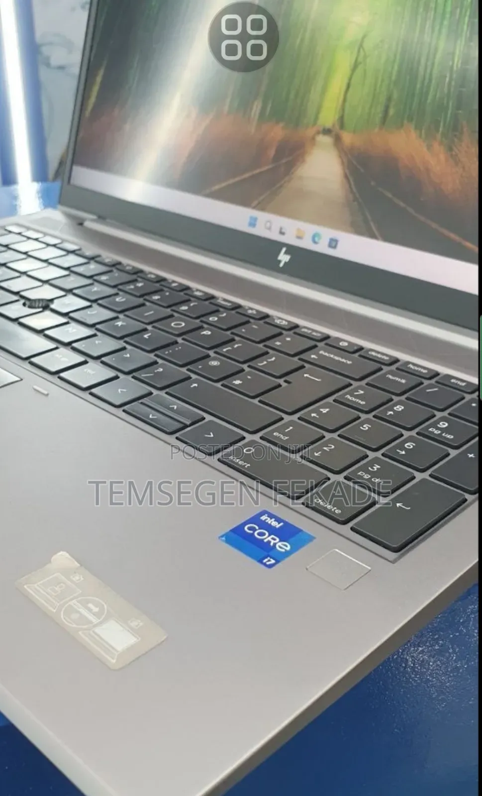 New Laptop HP ZBook Firefly G8 16GB Intel Core i7 SSD 512GB