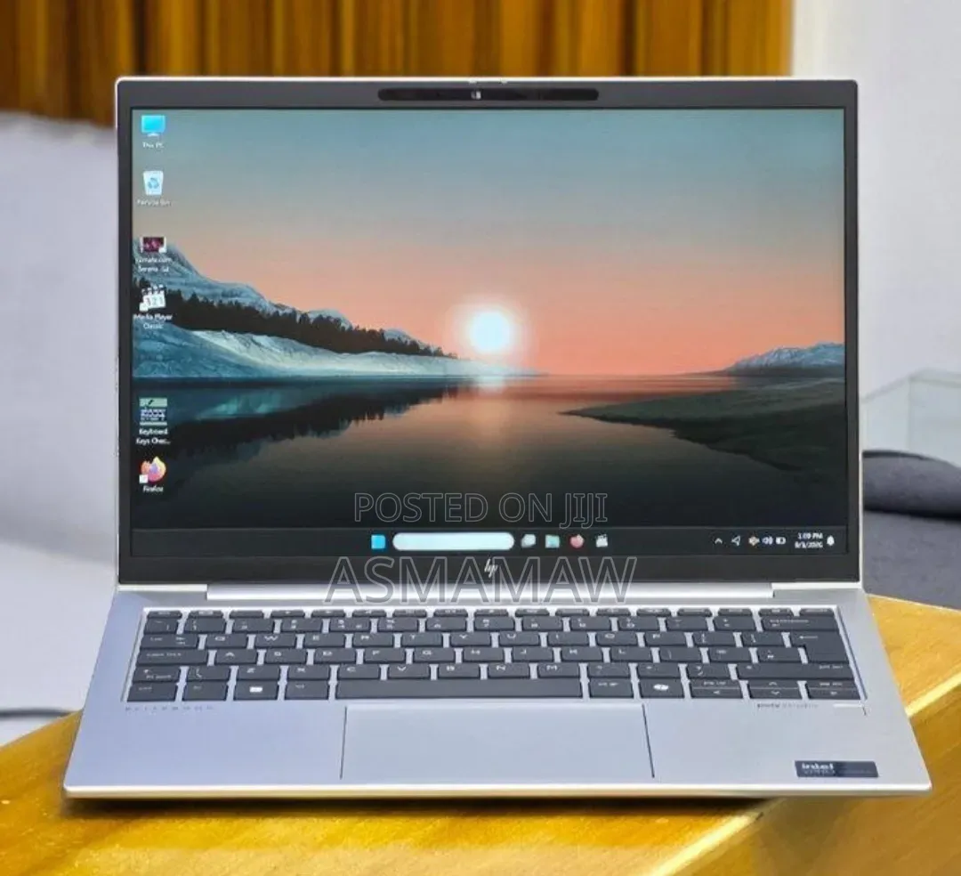 New Laptop HP Elitebook 830 G11 16GB Intel Core Ultra 7 SSD 512GB