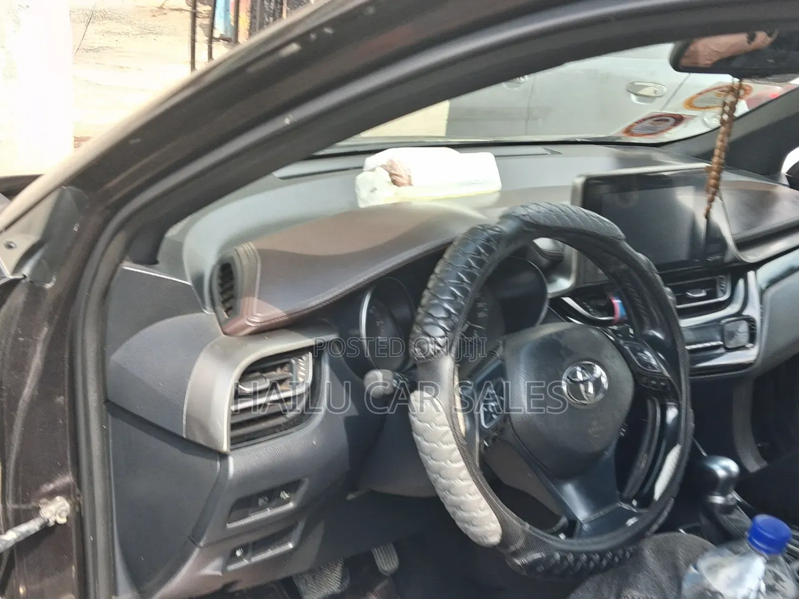 Toyota C-HR 2020 Gray