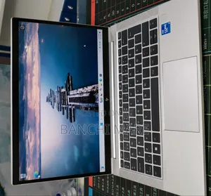 New Laptop HP EliteBook 830 G8 16GB Intel Core i5 SSD 512GB