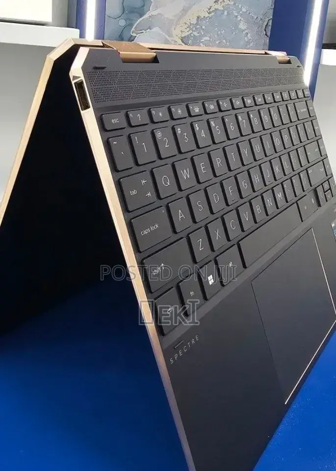 New Laptop HP Spectre X360 16GB Intel Core i7 SSD 512GB
