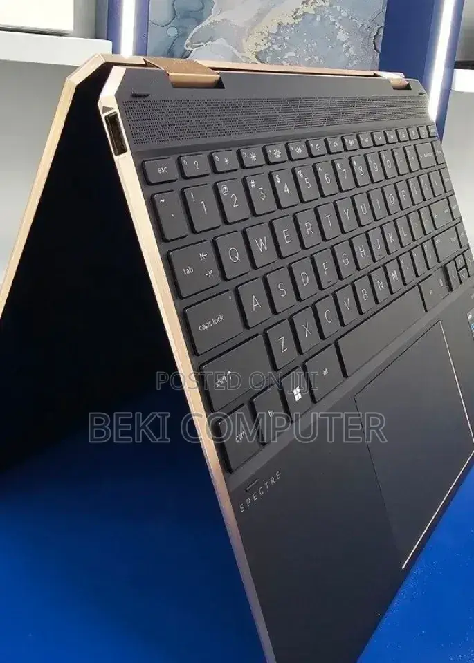 New Laptop HP Spectre X360 16GB Intel Core i7 SSD 512GB