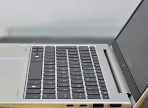New Laptop HP Elitebook 830 G11 16GB Intel Core Ultra 7 SSD 512GB