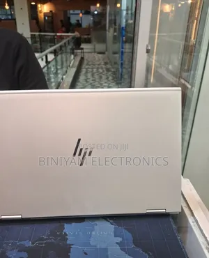 New Laptop HP EliteBook 1040 G8 16GB Intel Core i7 SSD 512GB