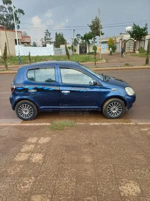 Toyota Vitz 2001 Blue