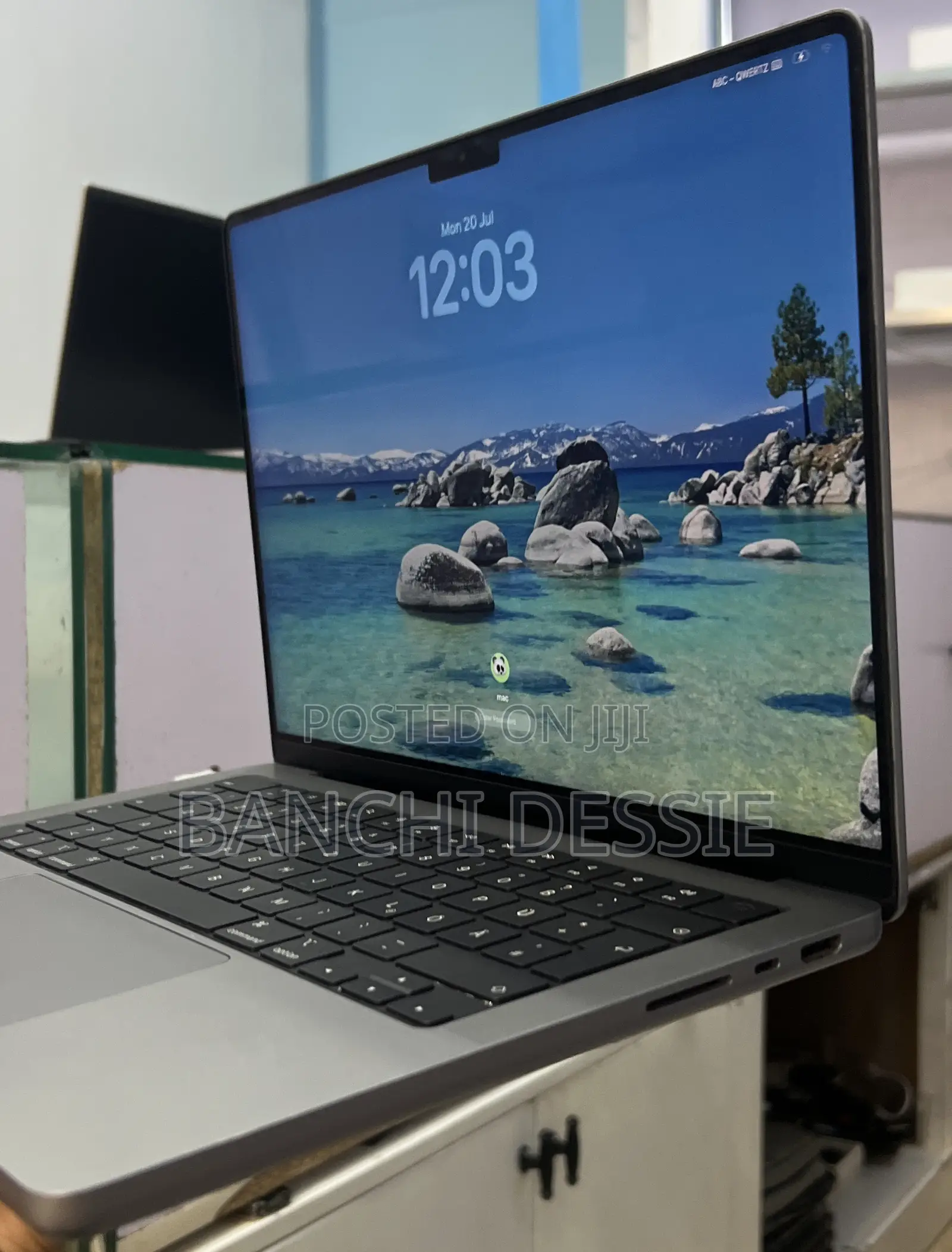 New Laptop Apple MacBook Pro 16GB Apple M1 Pro SSD 512GB