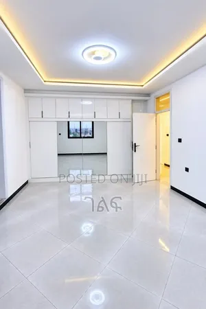 3bdrm Apartment in ሰሚት በከፍተኛ ጥራት የተገነባ, Bole for sale