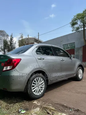 Suzuki Dzire 2022 Silver