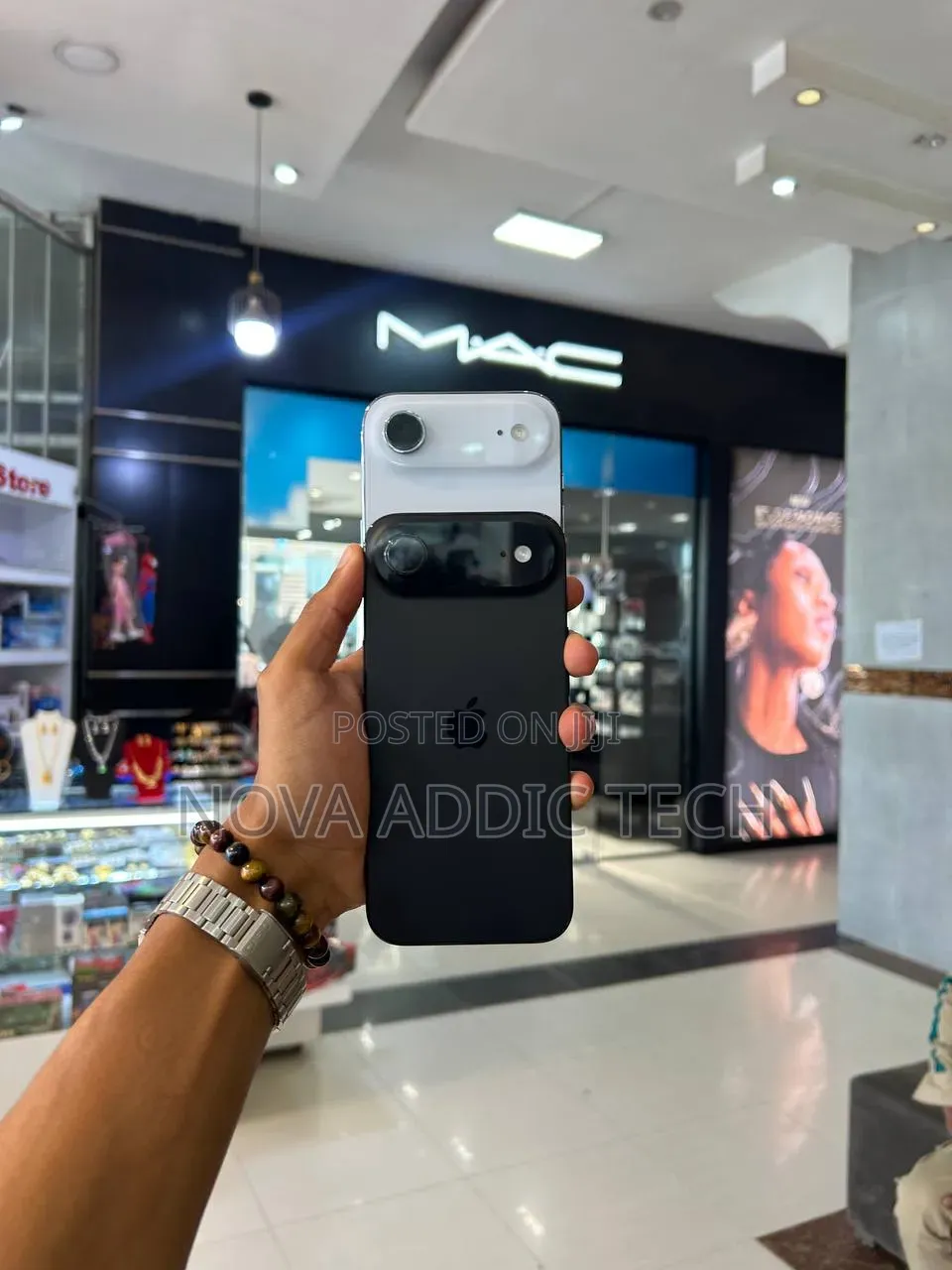 New Apple iPhone 17 256 GB