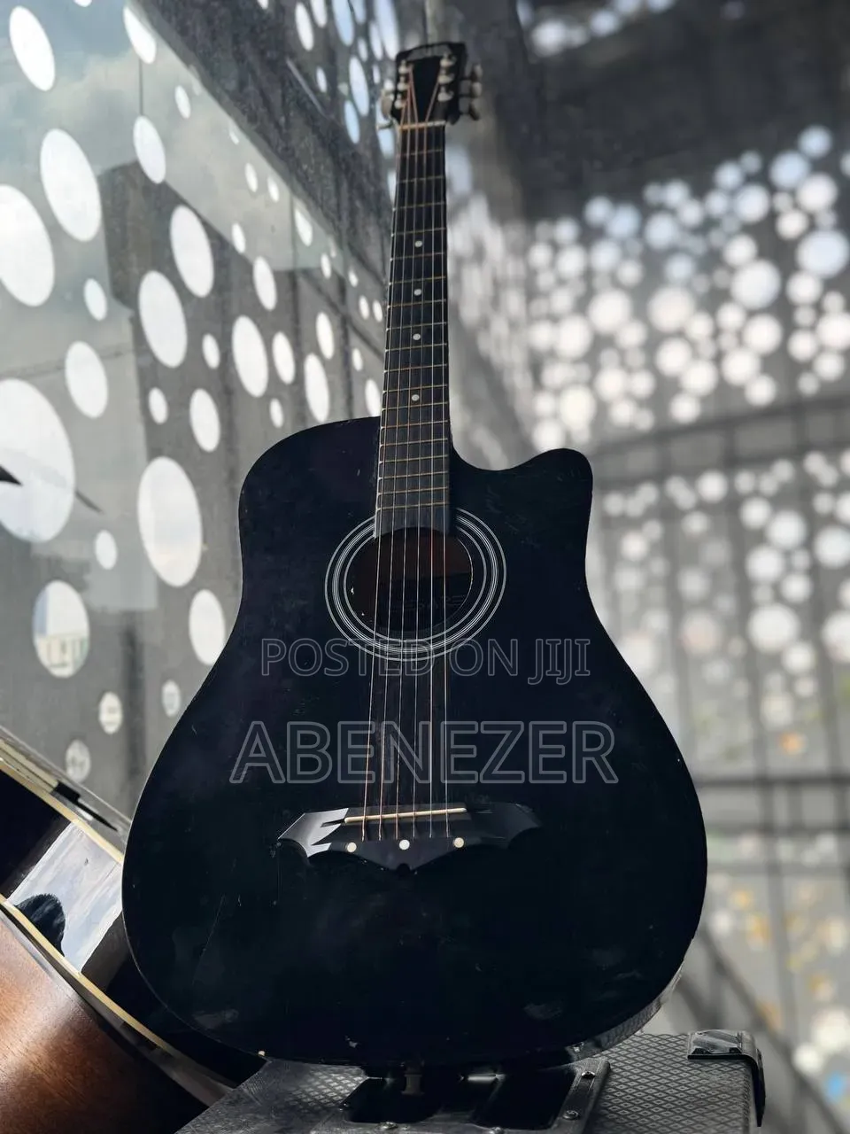Guitar Box