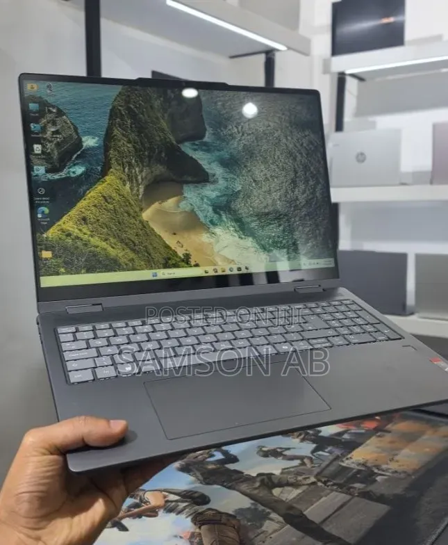 New Laptop Lenovo 16GB Intel Core Ultra 5 SSD 512GB