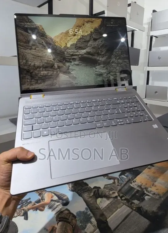 New Laptop Lenovo 16GB AMD Ryzen 7 SSD 512GB
