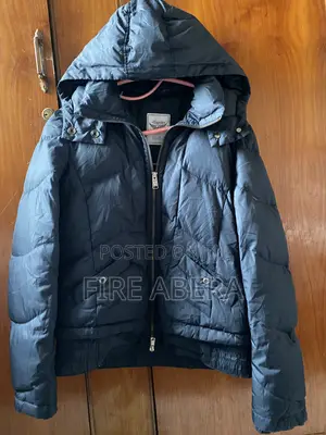 Esprit Hooded Quilted Down Puffer Jacket.