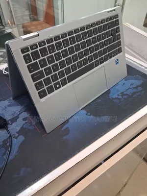New Laptop HP EliteBook 1040 G8 16GB Intel Core i7 SSD 512GB