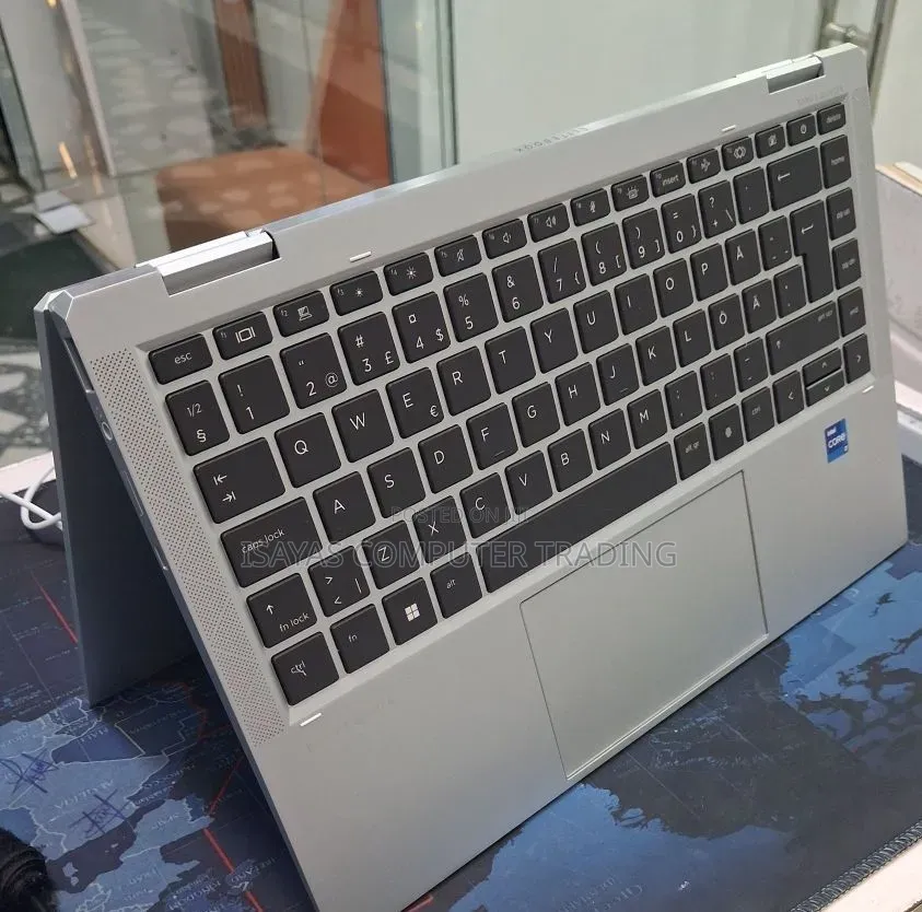 New Laptop HP EliteBook 1040 G8 16GB Intel Core i7 SSD 512GB