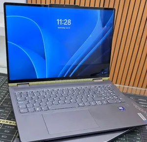 New Laptop Lenovo Yoga 7i 16GB Intel Core Ultra 7 SSD 512GB