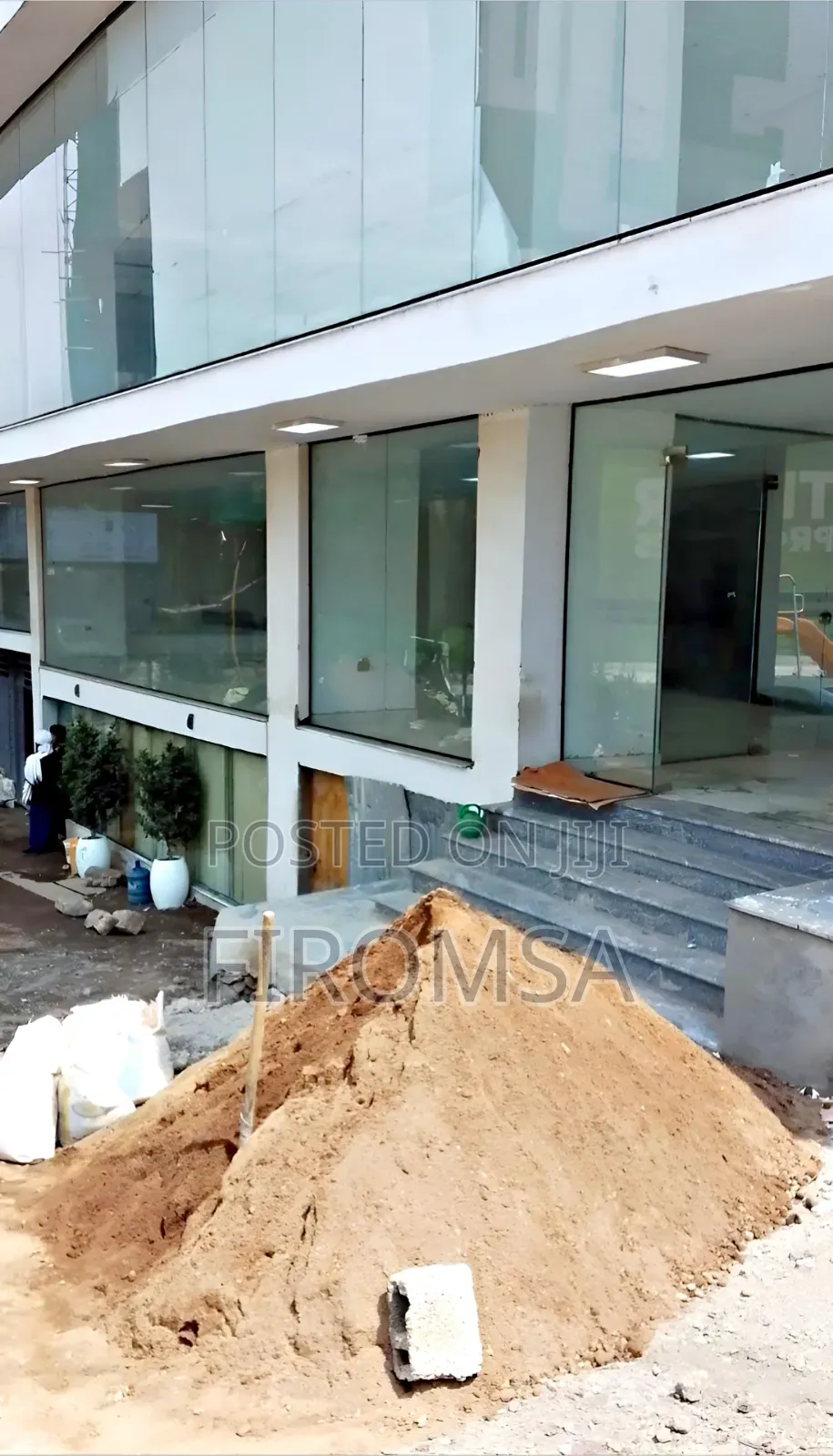 የሚከራይ የንግድ ቦታ Commercial Shops or Space for Rent