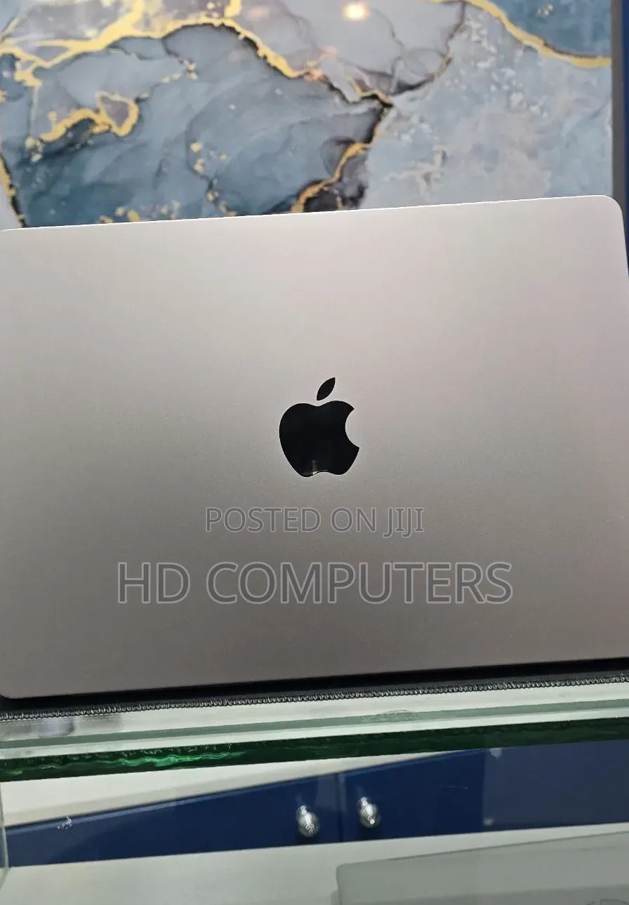 New Laptop Apple MacBook Air 2022 M2 16GB Apple M2 SSD 512GB