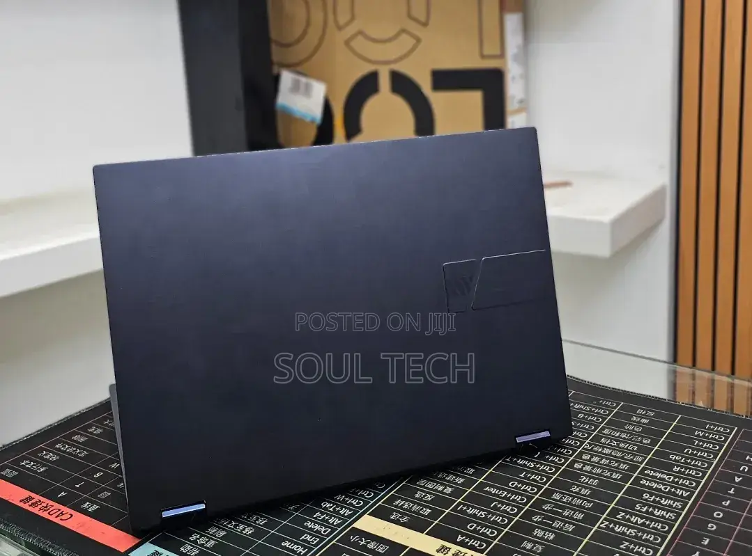 New Laptop Asus Vivobook 14 16GB AMD Ryzen 7 SSD 1T