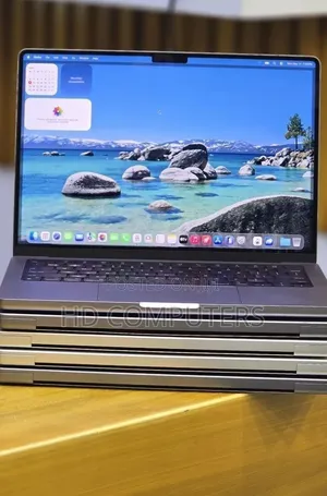 New Laptop Apple MacBook 32GB Apple M1 Pro SSD 512GB
