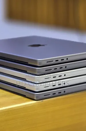 New Laptop Apple MacBook 32GB Apple M1 Pro SSD 512GB