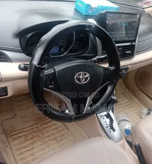 Toyota Yaris 2016