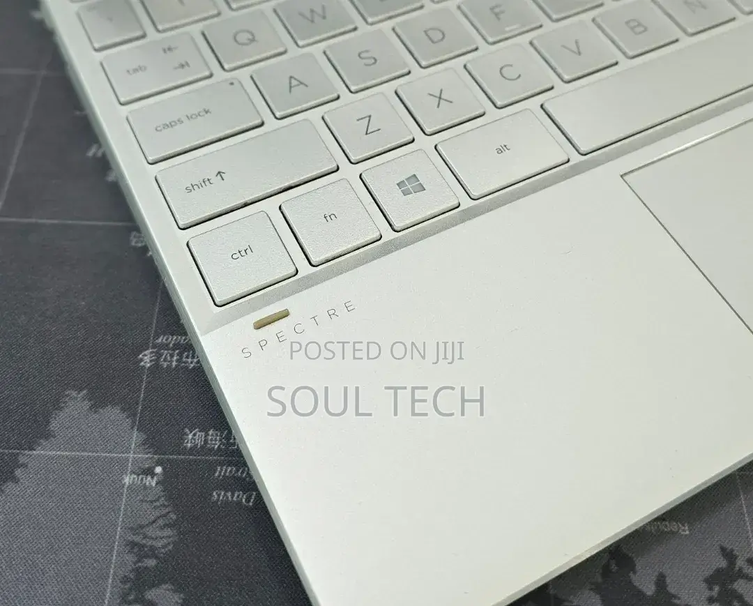 New Laptop HP Spectre 14 8GB Intel Core i7 SSD 512GB