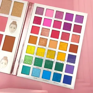 MUDE 82 Eyeshadow Pallette