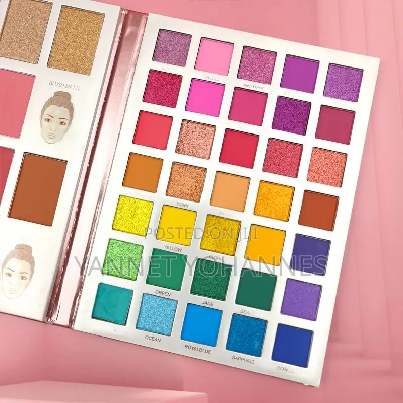 MUDE 82 Eyeshadow Pallette