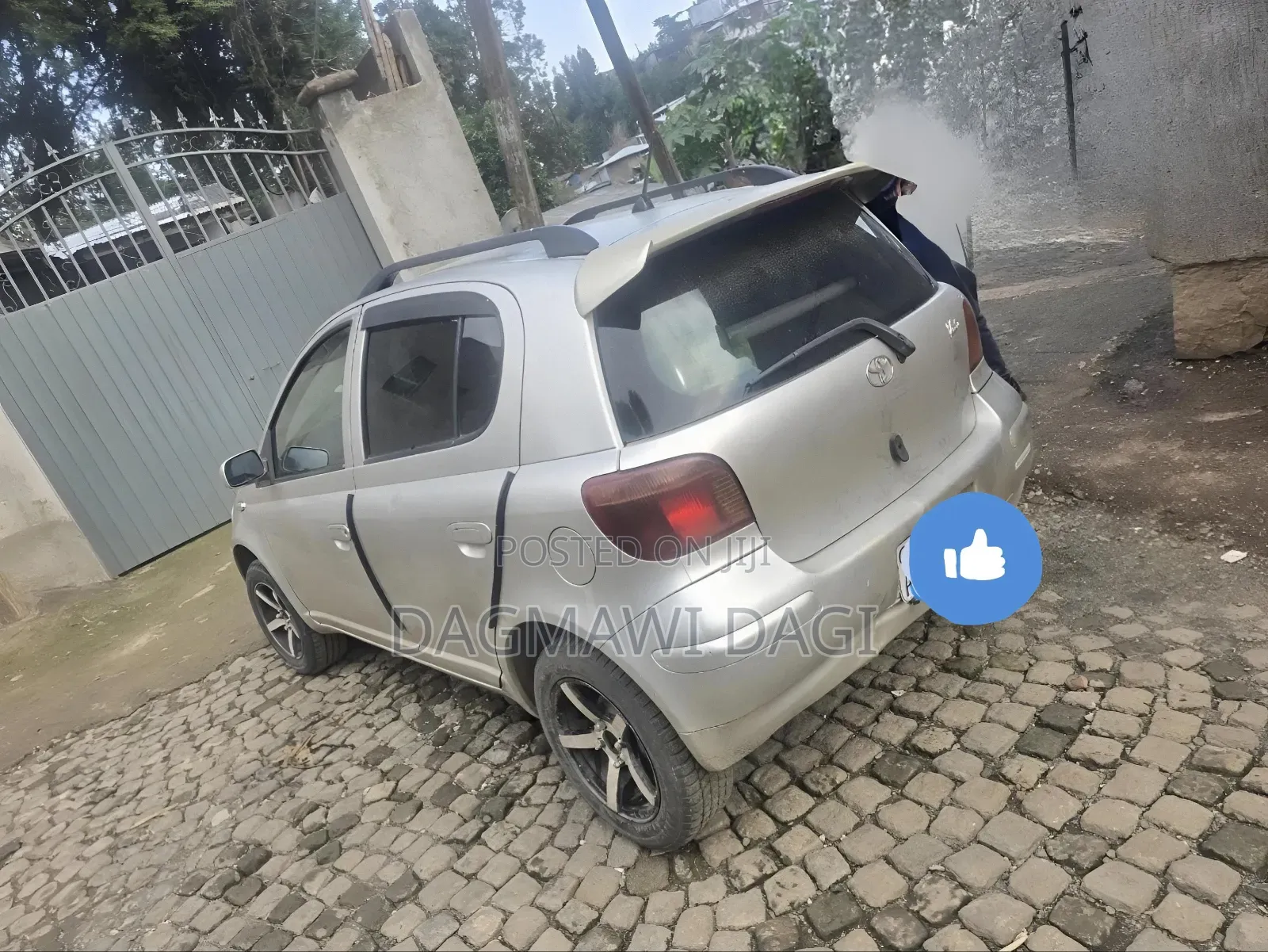 Toyota Vitz 2002 Gray