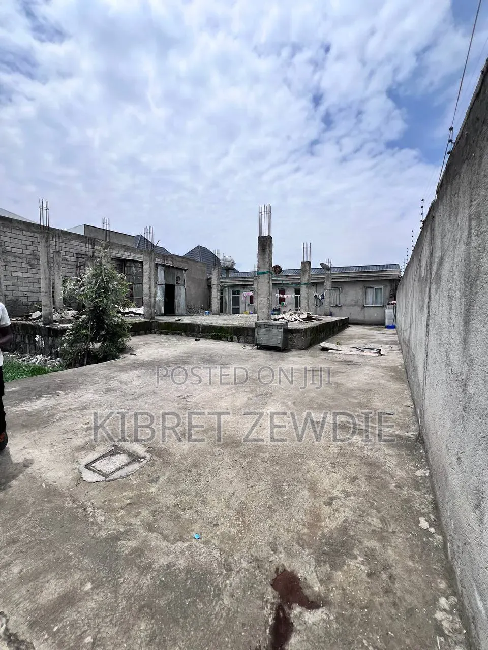 7bdrm House in Kibert Zewdie, Bole for sale