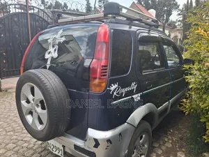 Daihatsu Terios Automatic 2004 Blue