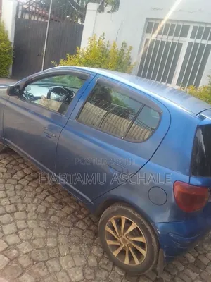 Toyota Vitz 2002