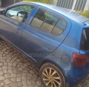 Toyota Vitz 2002