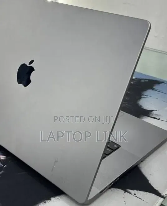 New Laptop Apple MacBook Pro 2021 M1 Max 32GB Apple M1 SSD 1T
