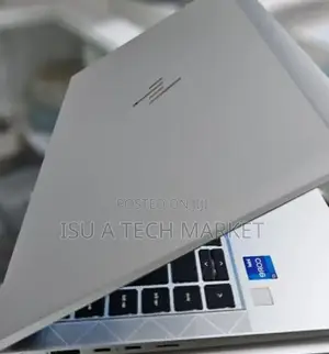 New Laptop HP EliteBook 840 G8 16GB Intel Core i7 SSD 512GB