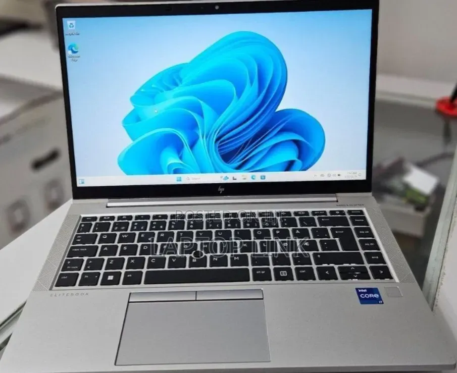 New Laptop HP EliteBook 840 G8 16GB Intel Core i7 SSD 512GB