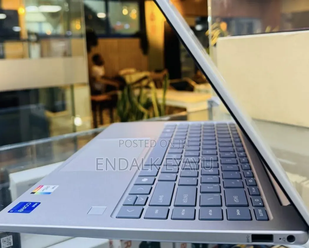 New Laptop HP 16GB Intel Core i7 SSD 1T