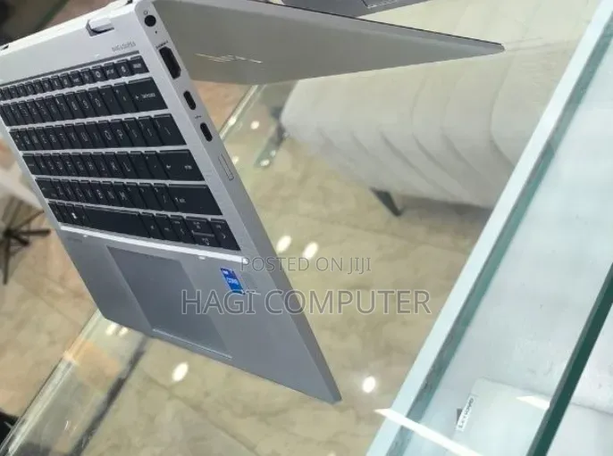 New Laptop HP EliteBook X360 1020 16GB Intel Core i5 SSD 512GB