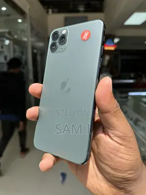 New Apple iPhone 11 Pro Max 256 GB Gold
