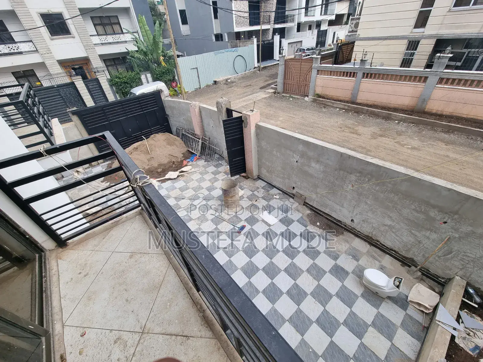 8bdrm House in Addis Ababa, Kolfe Keranio for sale
