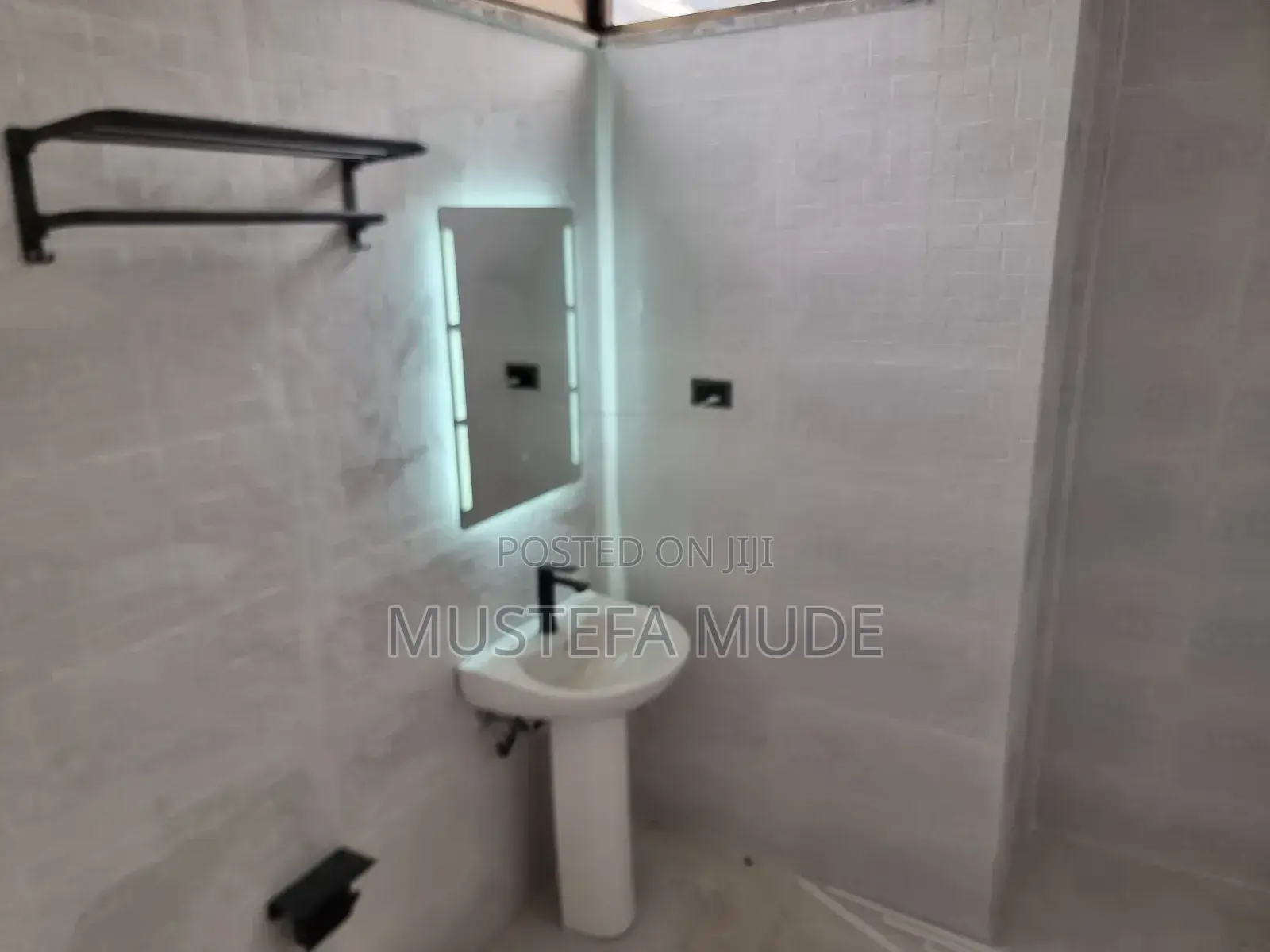 8bdrm House in Addis Ababa, Kolfe Keranio for sale