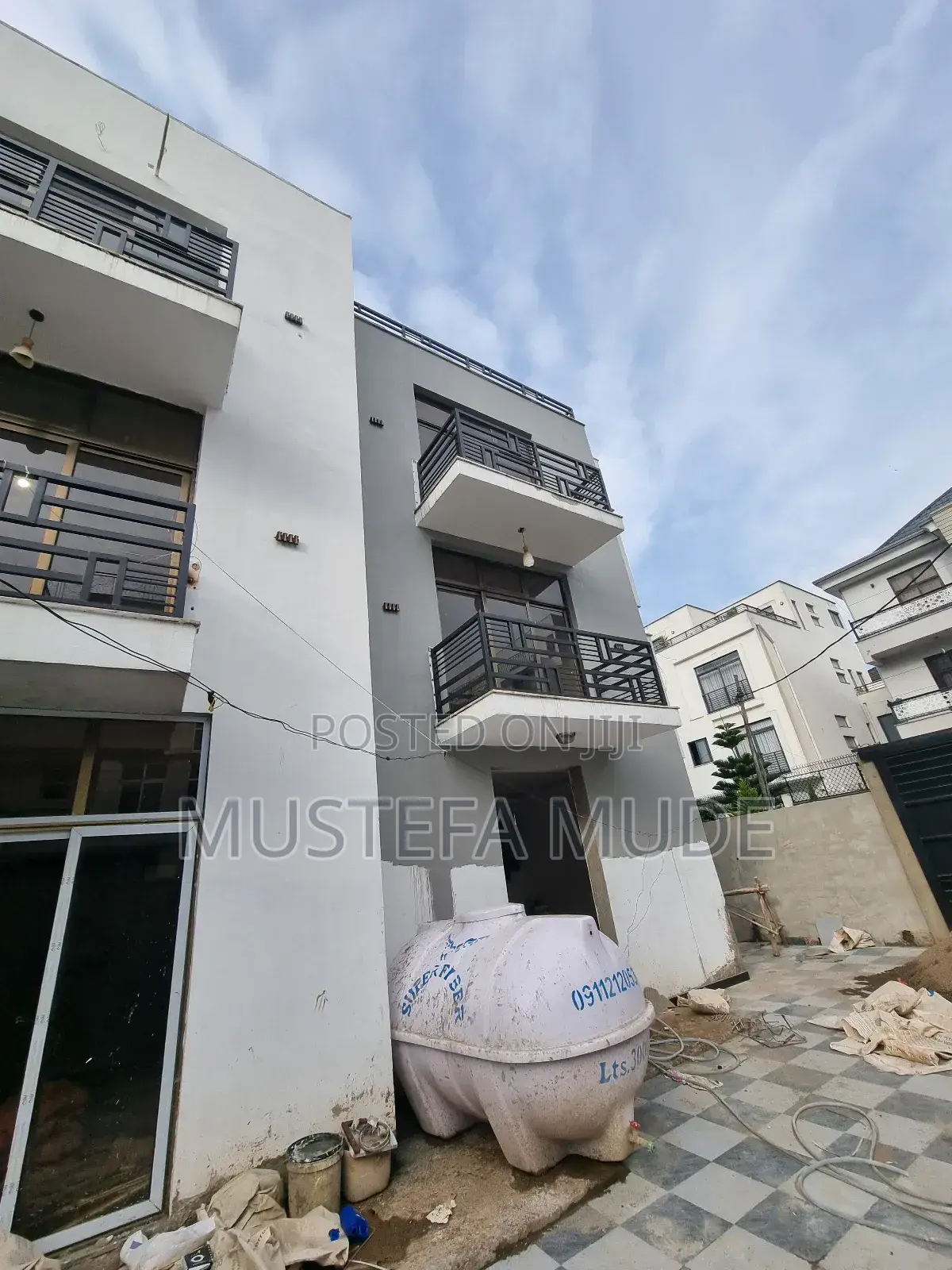 8bdrm House in Addis Ababa, Kolfe Keranio for sale