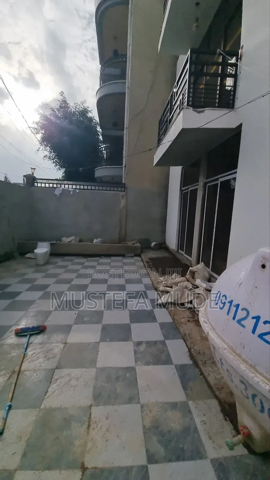 8bdrm House in Addis Ababa, Kolfe Keranio for sale