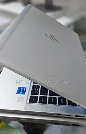 New Laptop HP EliteBook 840 G8 16GB Intel Core i7 SSD 512GB